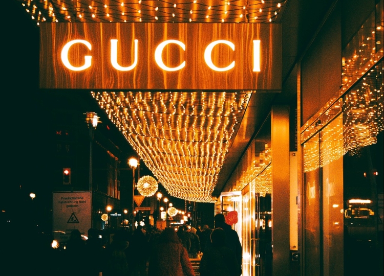 Você está visualizando atualmente Crise no setor de luxo: Após a LVHM, a Gucci registra uma queda de 25% nas vendas
