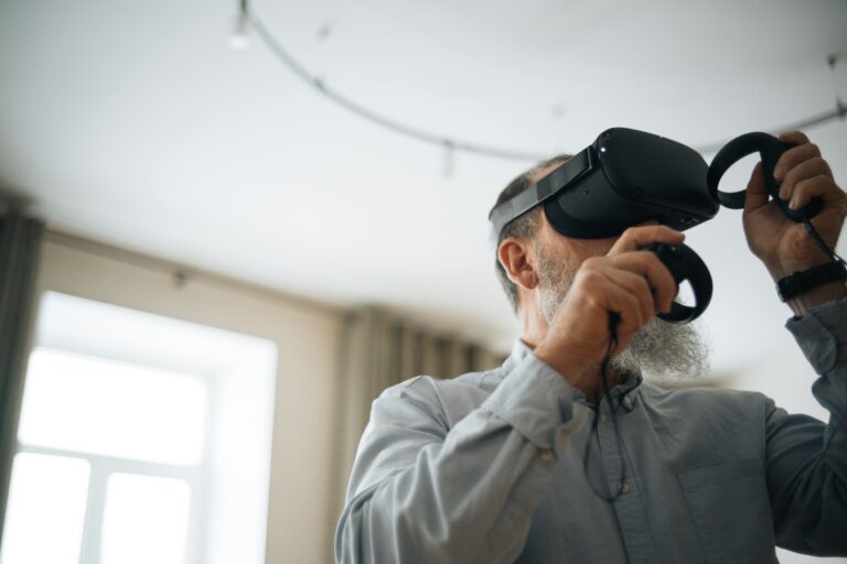 Leia mais sobre o artigo Elderly Health Tech no Mundo da Gestão: Como a Tecnologia Está Transformando a Gestão da Saúde para Idosos.