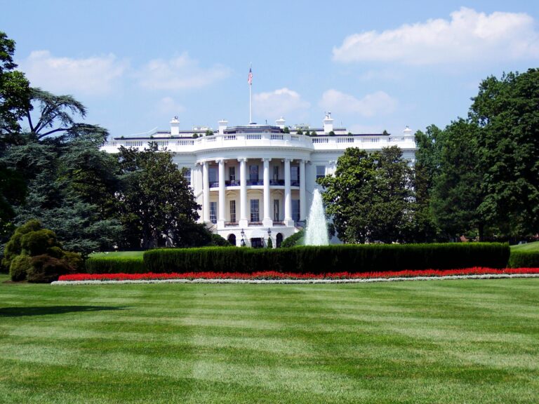 Leia mais sobre o artigo Powell emite duras críticas a Trump e à Casa Branca, com foco em inflação e políticas tarifárias.