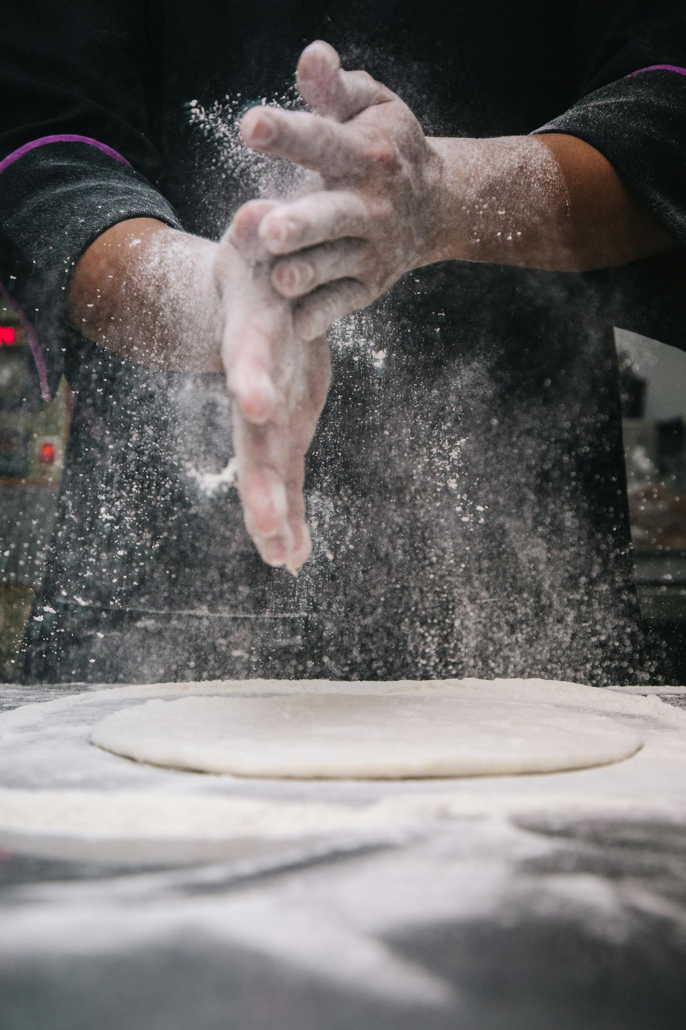 Você está visualizando atualmente Dia Nacional do Chefe de Cozinha: Liderança, Criatividade e Gestão nos Bastidores da Gastronomia.